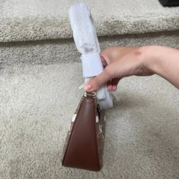 NWT Coach X Peanuts Teri Shoulder Bag In Signature Canvas With Snoopy Print - Picture 5 of 6